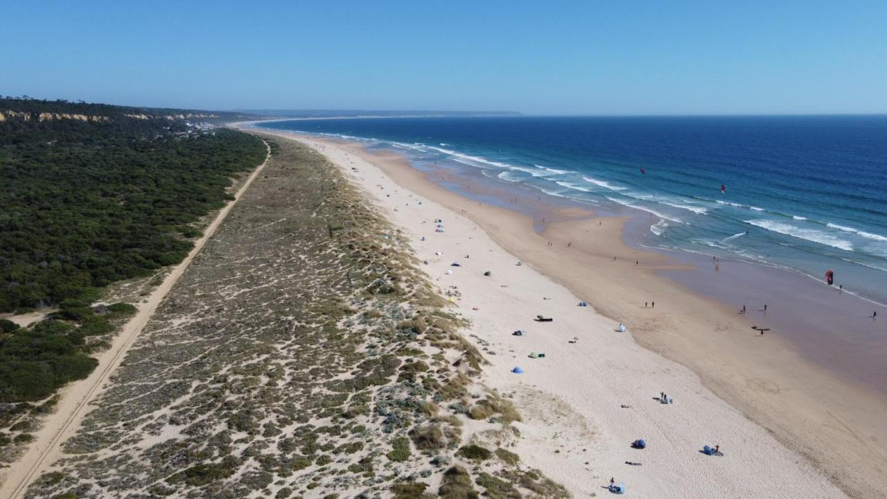 Manawa Camp Bed & Breakfast Costa da Caparica Exterior photo